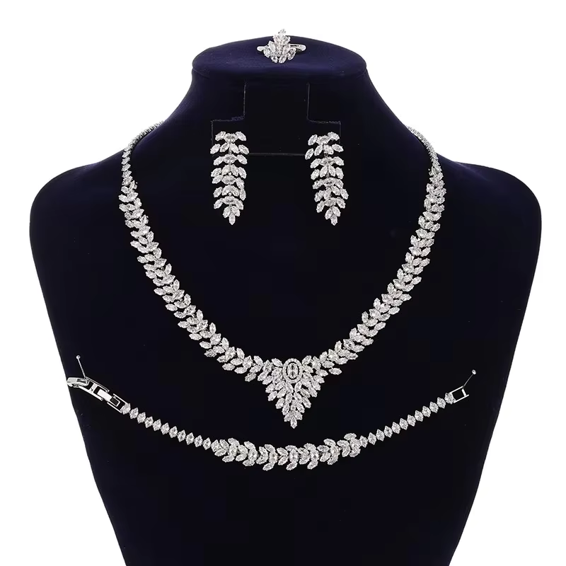 Ensemble de bijoux HADIYANA