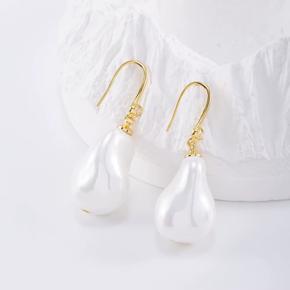 Boucles d'oreilles en perles baroques antiques