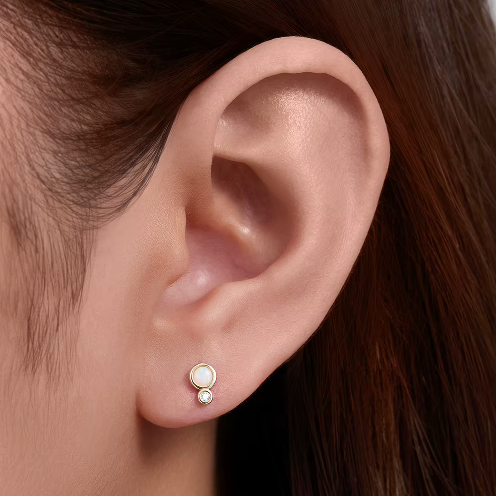 Boucle d'oreille simple à dos plat en argent sterling 925 plaqué or