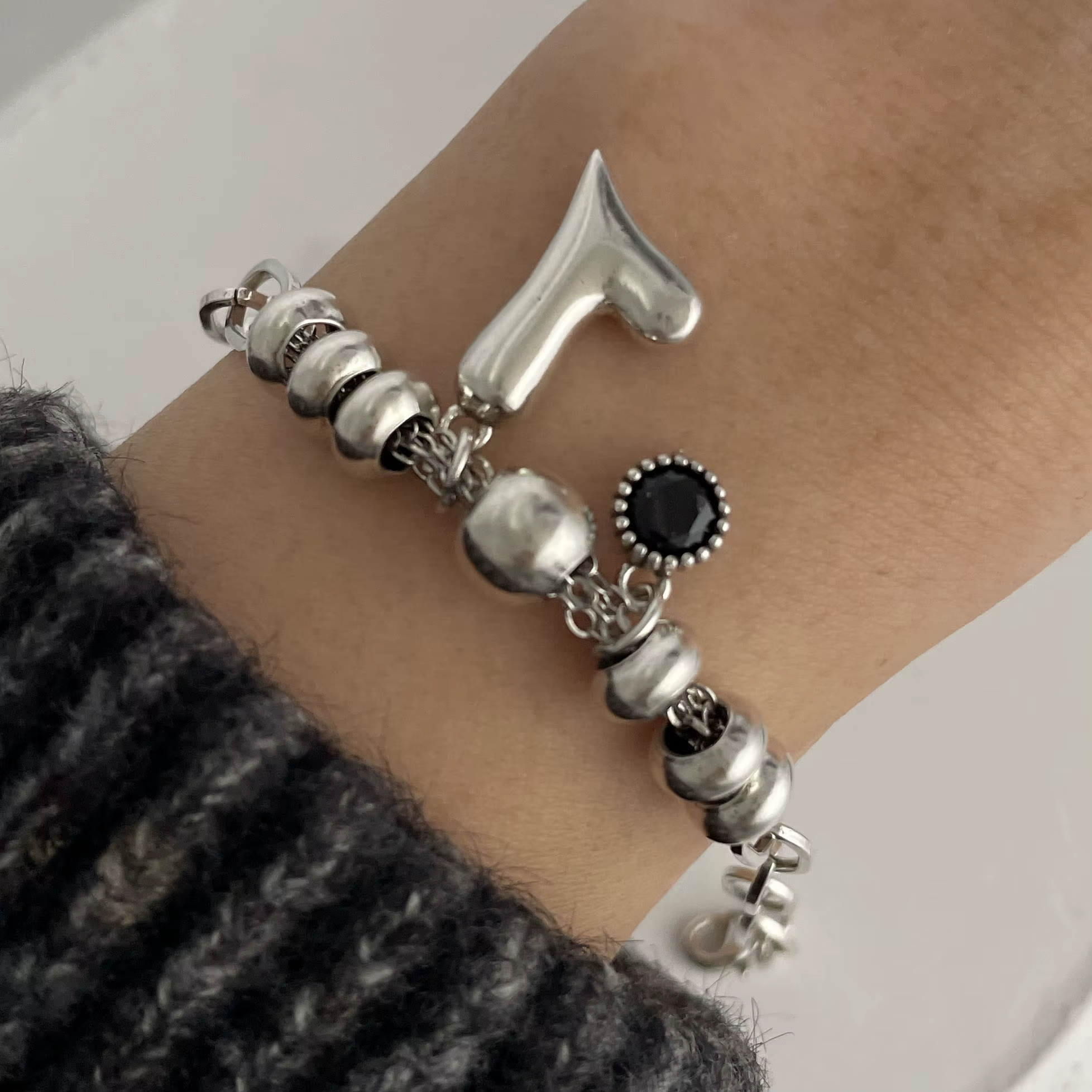 Bracelet en métal en argent regardé 100% pour femme