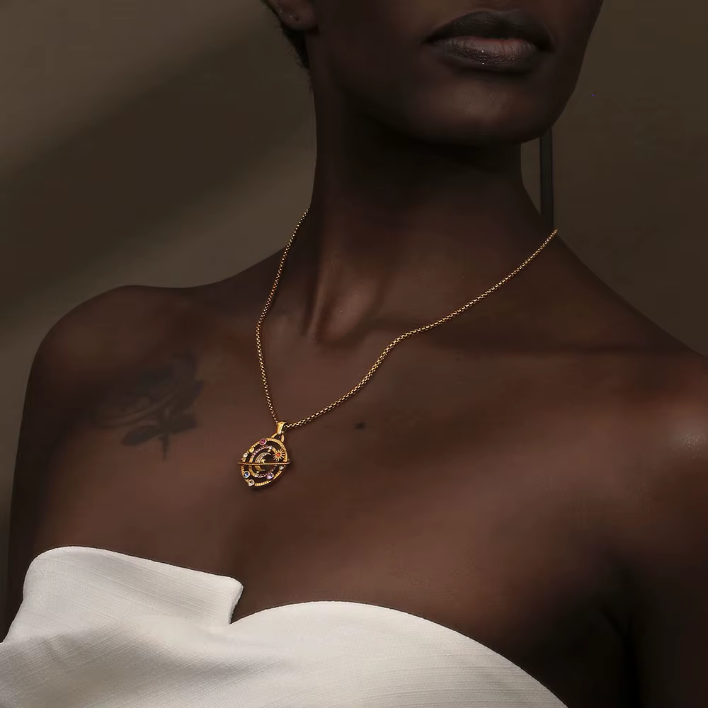 E.B.belle – collier en strass coloré
