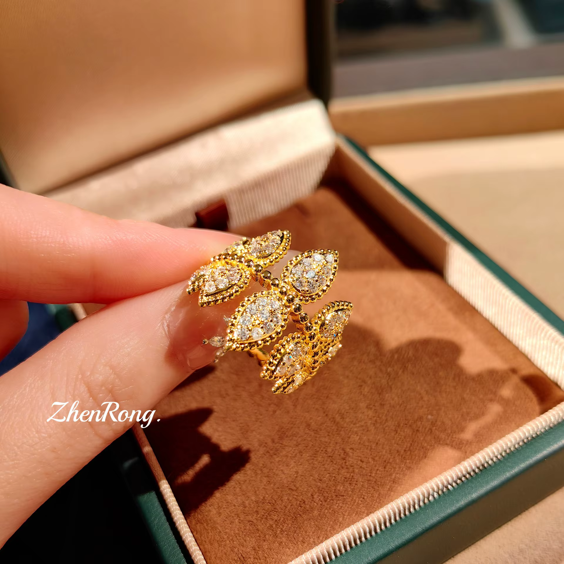 Bague en dentelle texturée et sculptée pour femmes