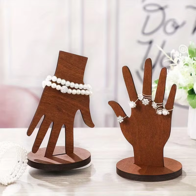 Présentoir de bijoux en forme de main en bois – Conception bidirectionnelle pour suspension murale