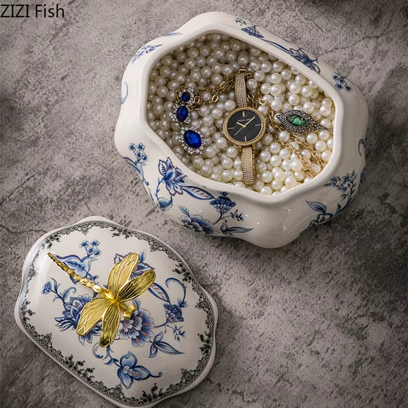 Boîte à bijoux en céramique vintage