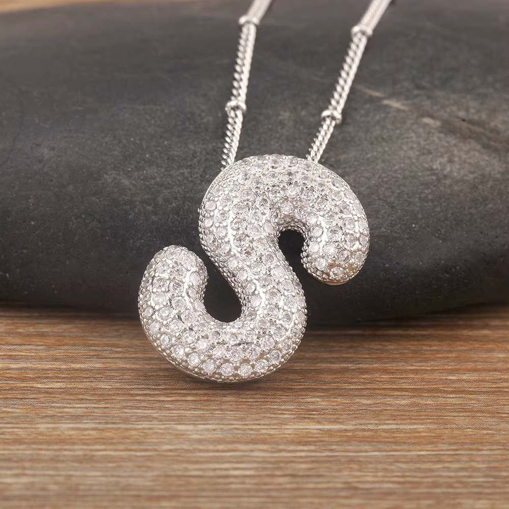 Collier avec pendentif en Zircon scintillant pour femmes