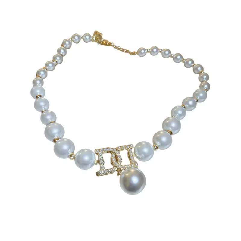 Grand pendentif élégant pour femmes