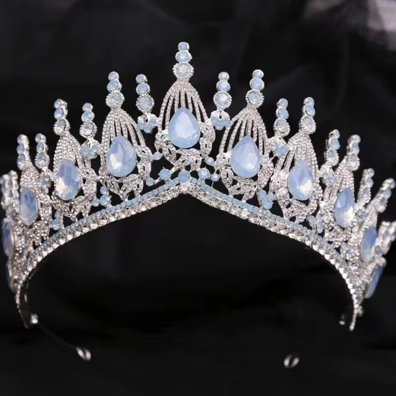 Diadèmes et couronnes en cristal baroque