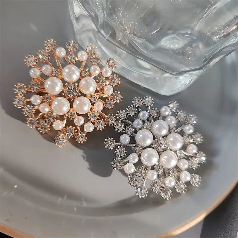 Broche de luxe en cristal de perle flocon de neige