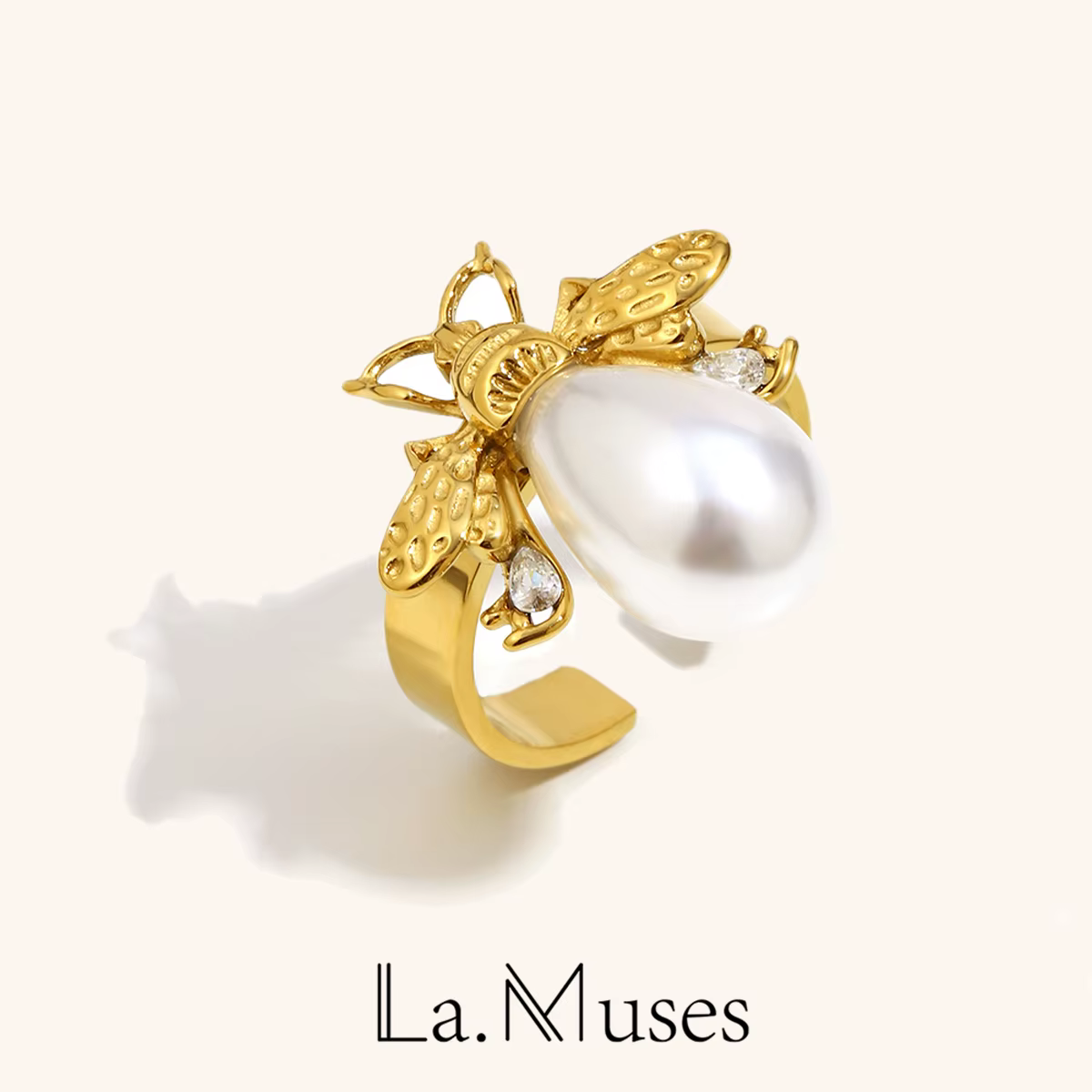 La. Bague pour femme en acier inoxydable plaqué or PVD