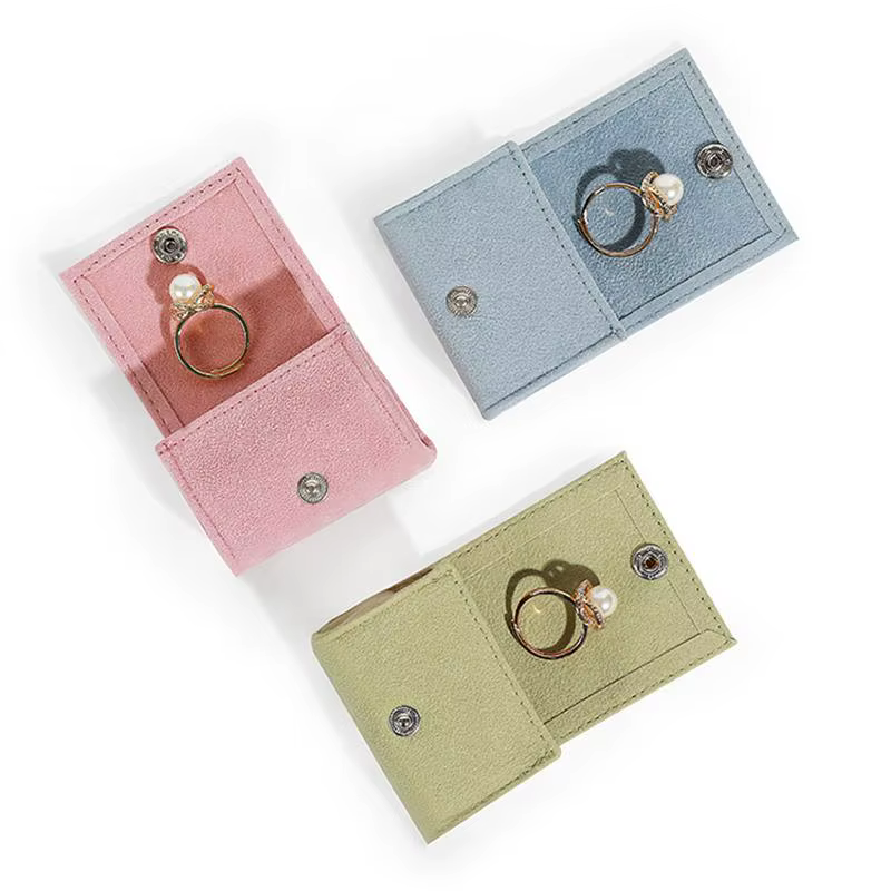 Boîte à bijoux en velours