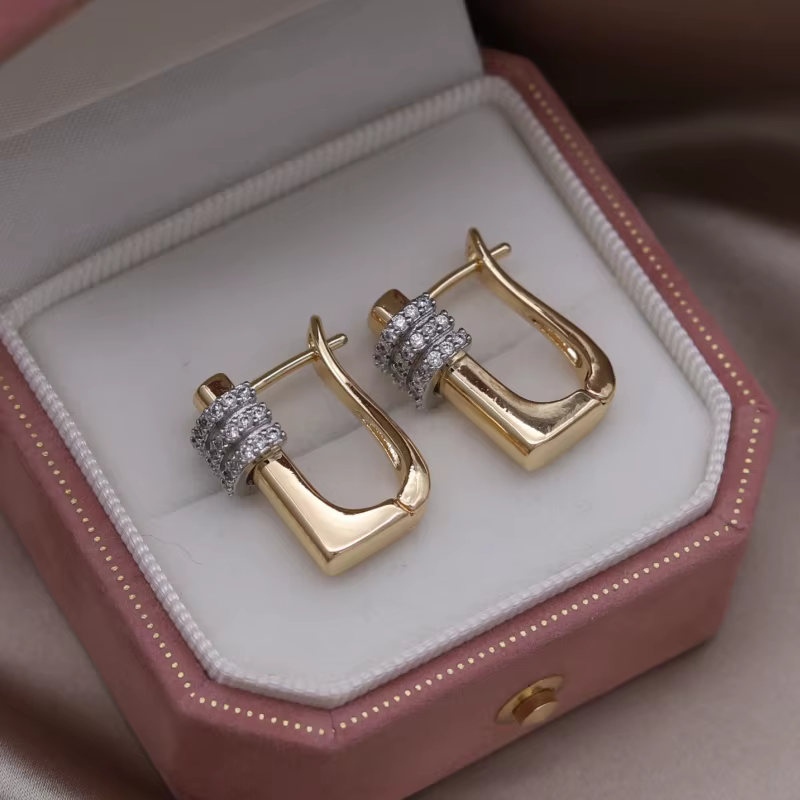 Boucles d'oreilles géométriques en zircon plaqué bicolore
