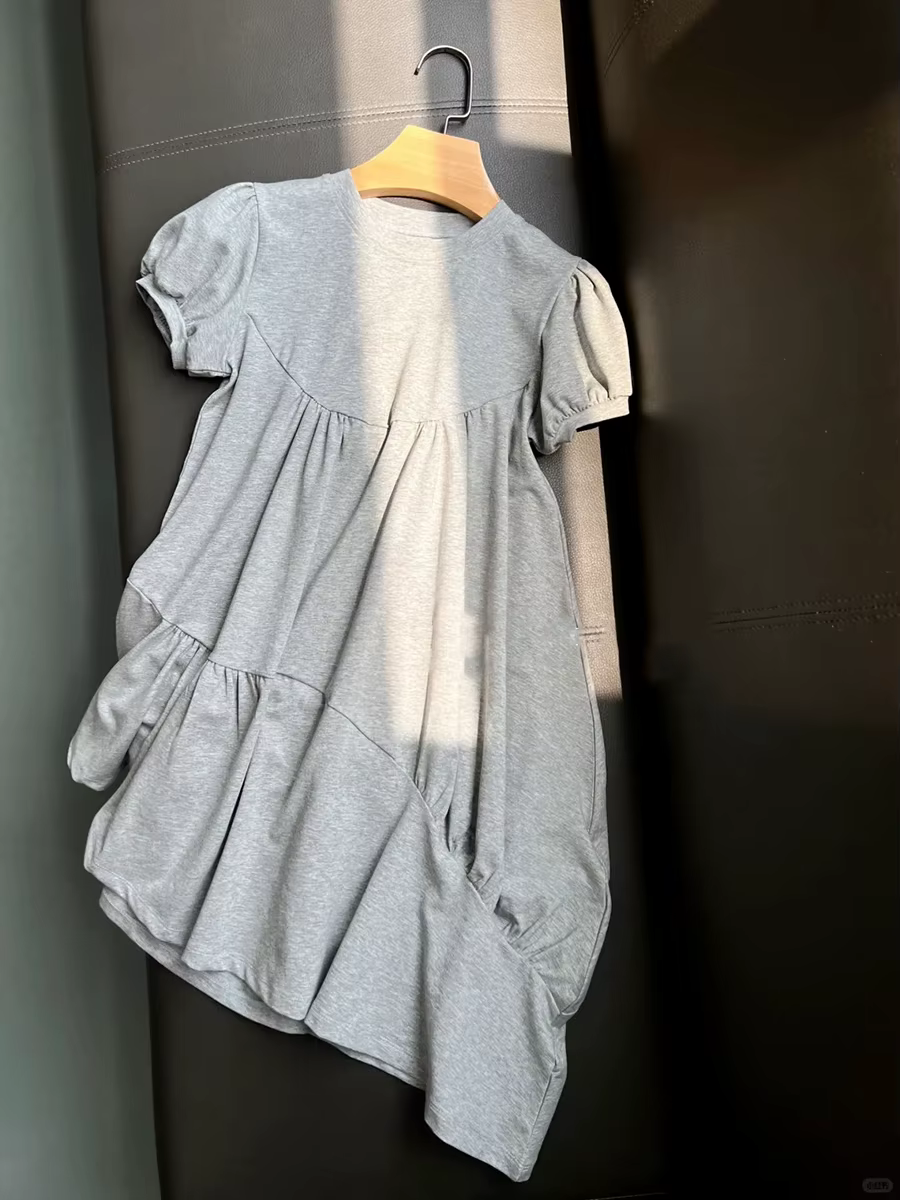 Robes grises à ourlet irrégulier pour femmes