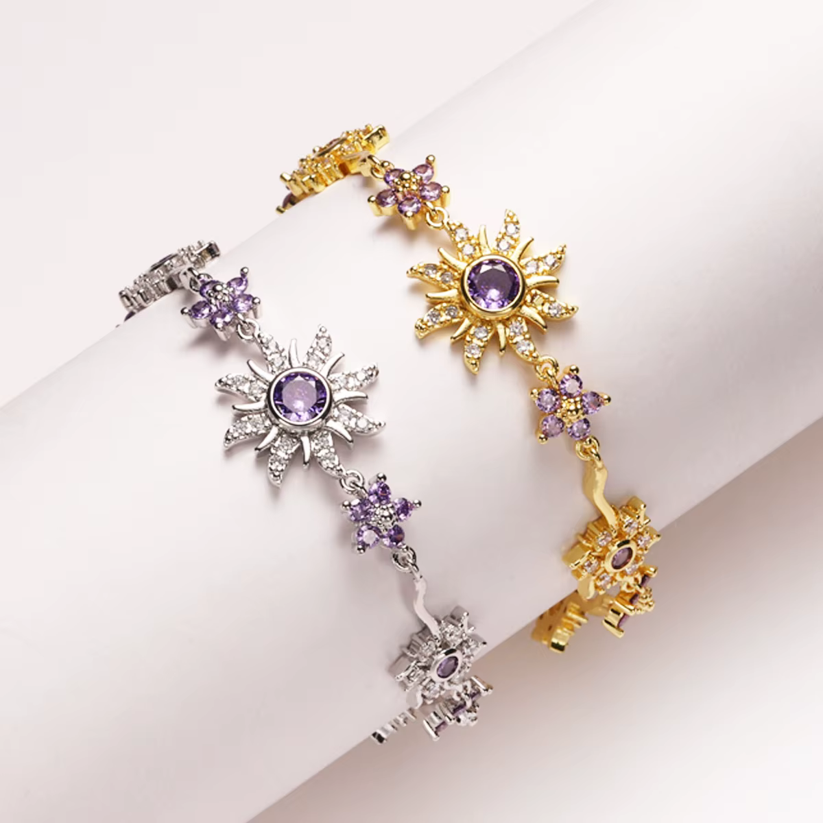 Bracelet Fleur de Tournesol Incrusté de Zircons Scintillants
