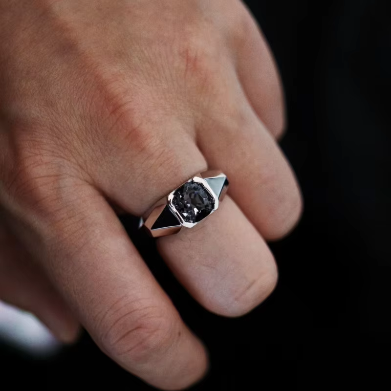 Bague en argent brillant pour homme