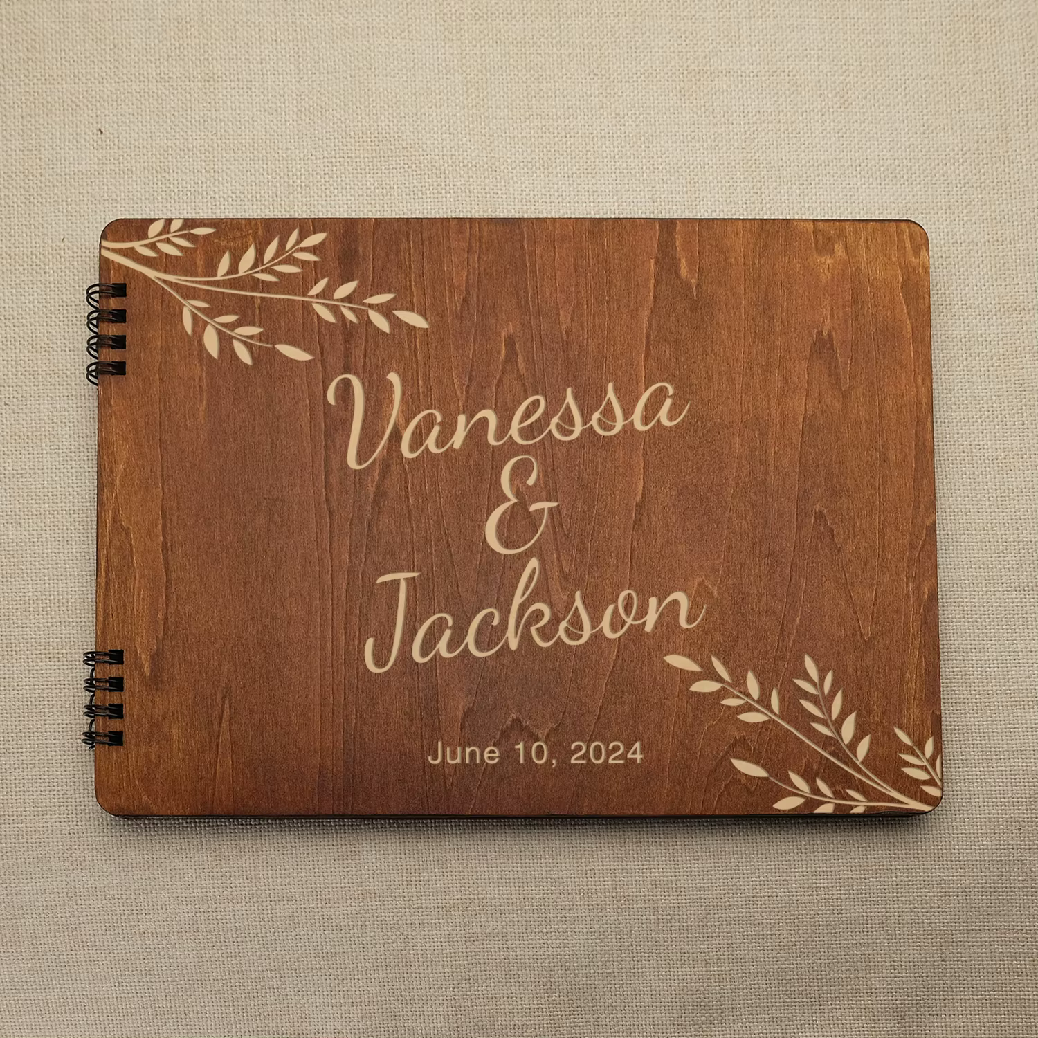 Livre d'or de mariage en bois – Personnalisé gravé au laser