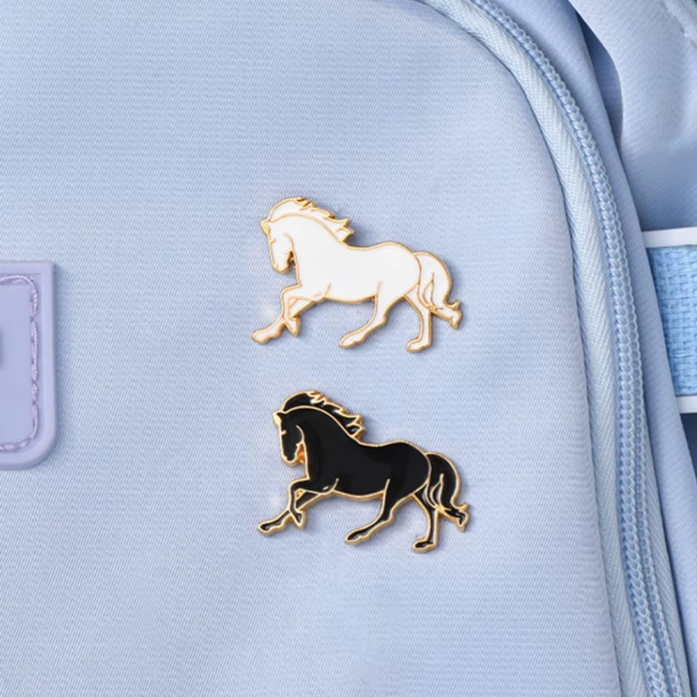 Broche cheval du zodiaque en émail de haute qualité, Badge cheval Animal poney, Adorable accessoire de bijoux de dessin animé pour jeunes adultes spécial