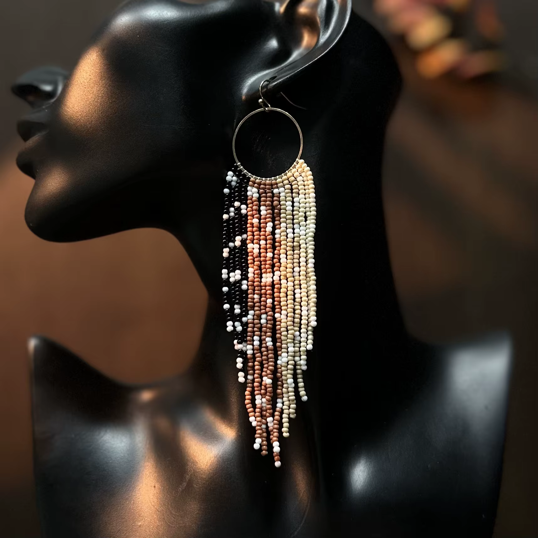 Boucles d'oreilles ethniques indiennes faites à la main avec franges perlées pour femmes