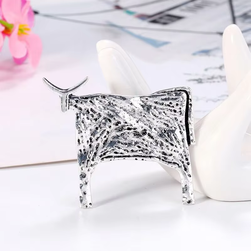 Broche de veau du zodiaque Vintage