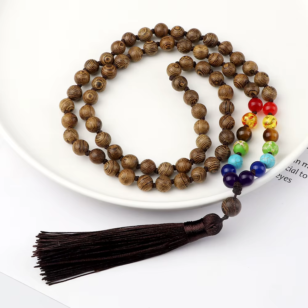 Colliers de perles en bois originales des 7 chakras