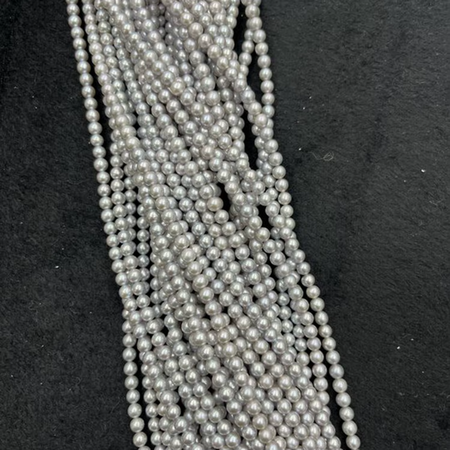 Collier de perles d'eau douce naturelles rondes grises 4-5mm