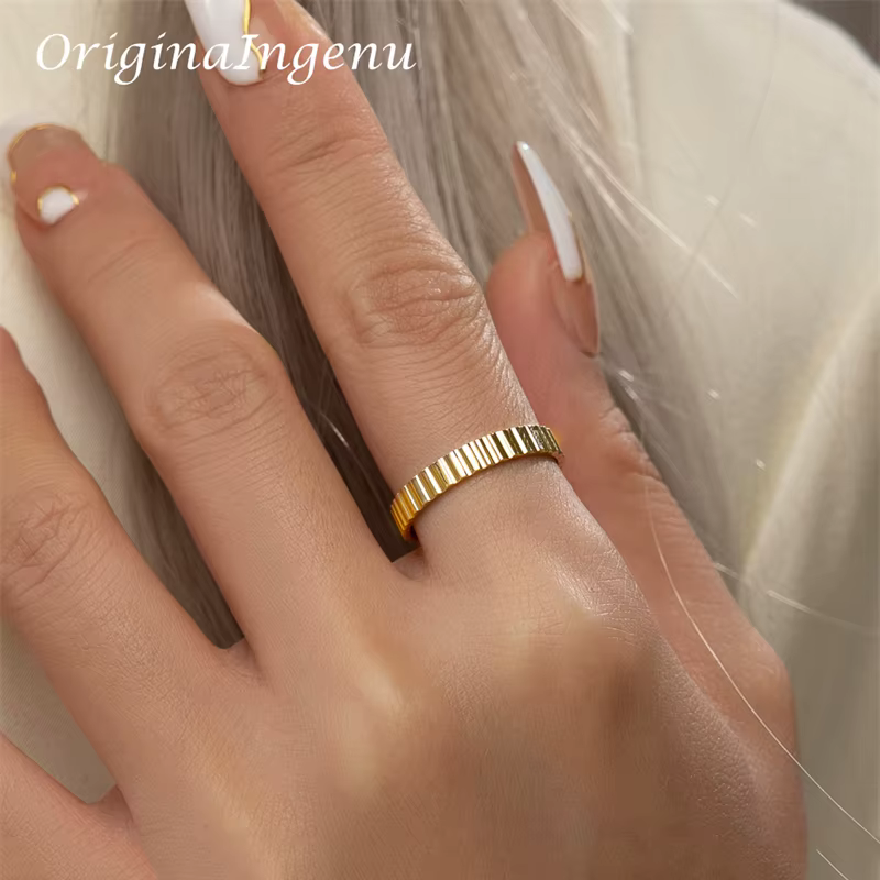 Bague de bande optique remplie d'or 14 carats