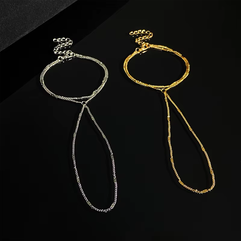 Bracelets minimalistes fins à chaîne connectée pour femmes
