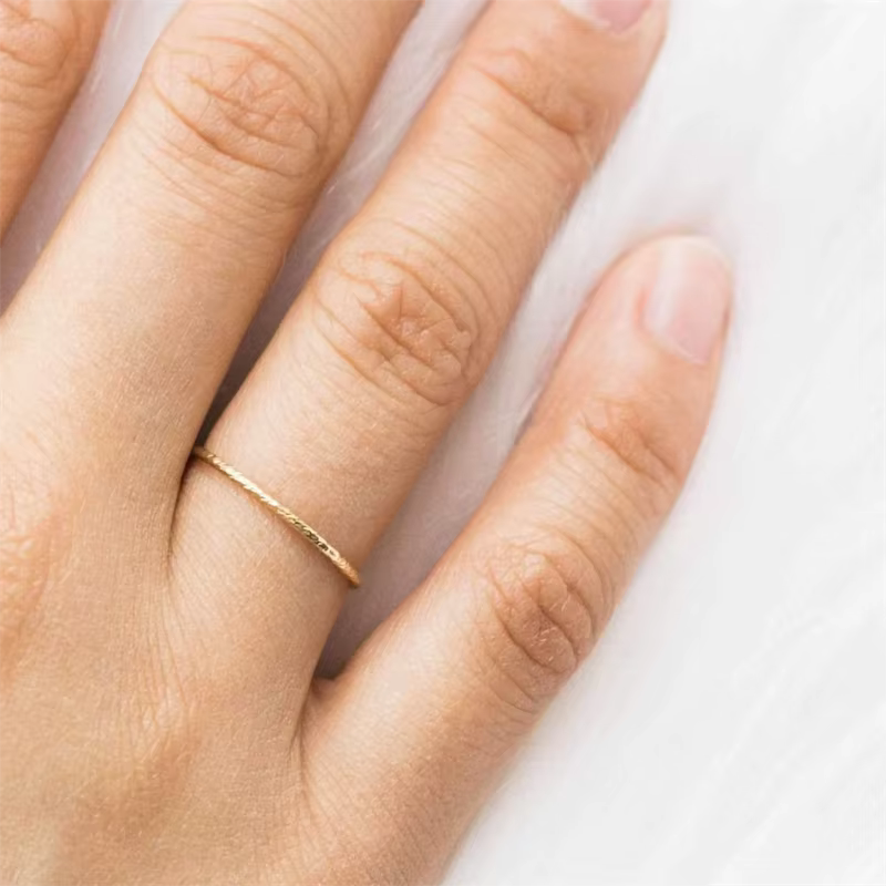 Bague à empiler en or 14K