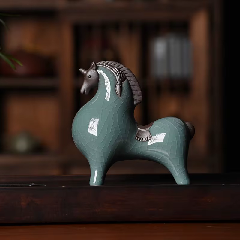 Ornement de cheval en céramique
