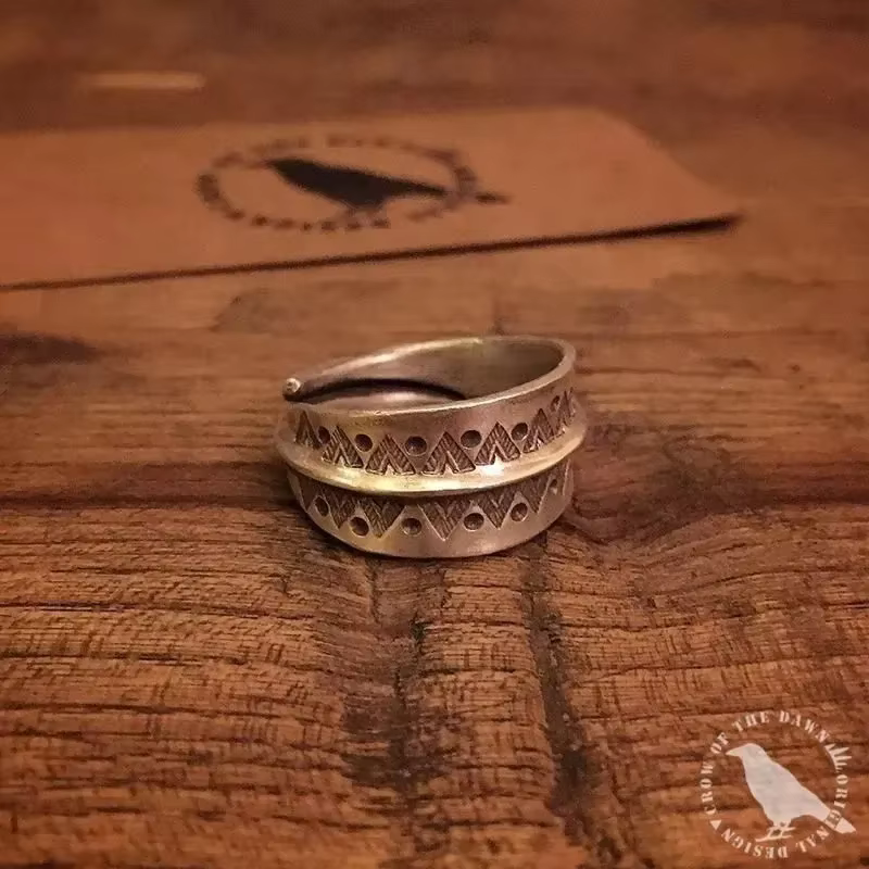 Bague d'ouverture rétro gravée à la main