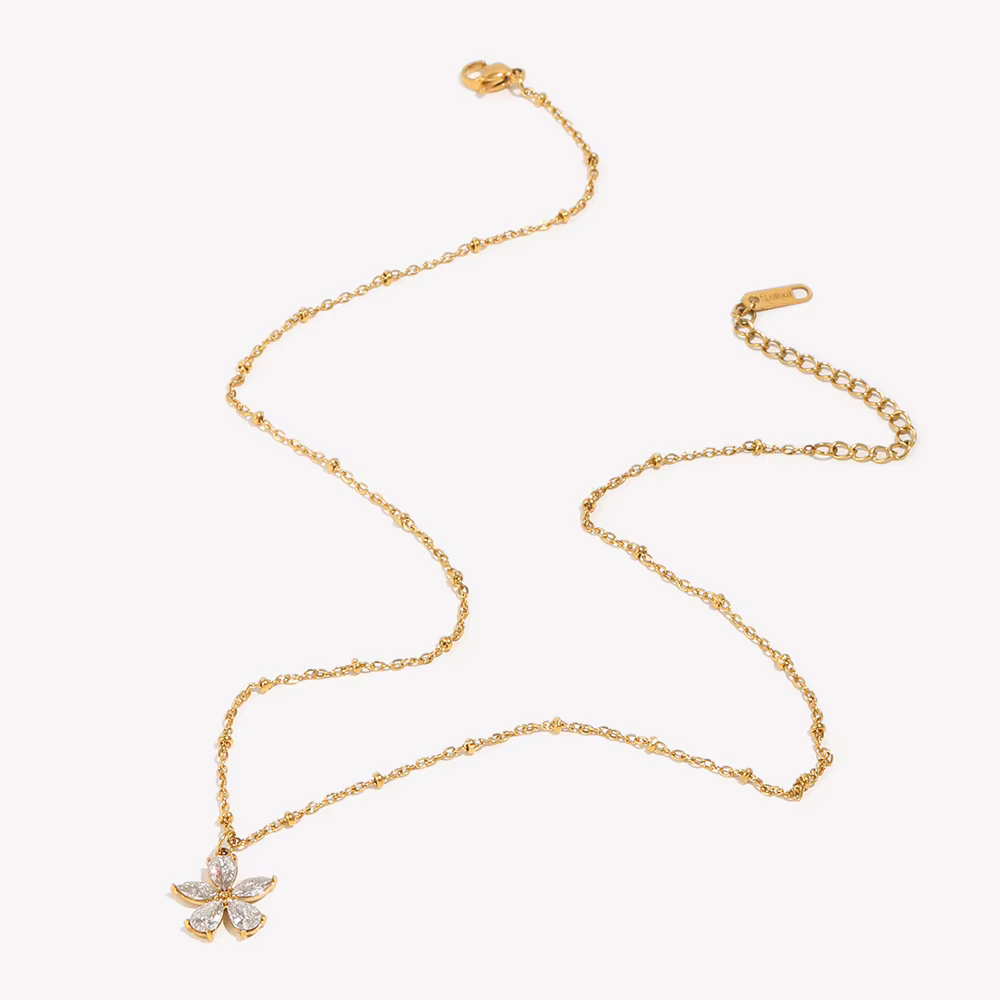Collier pendentif fleur en zircon cubique étincelant E.B.belle