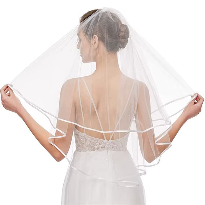 Voile de mariée gothique à bord de ruban pour femmes
