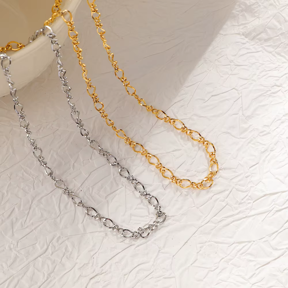Collier en acier inoxydable avec chaîne torsadée unie
