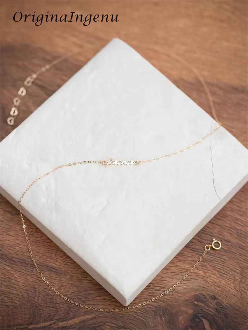 Collier à breloques en or 14 carats