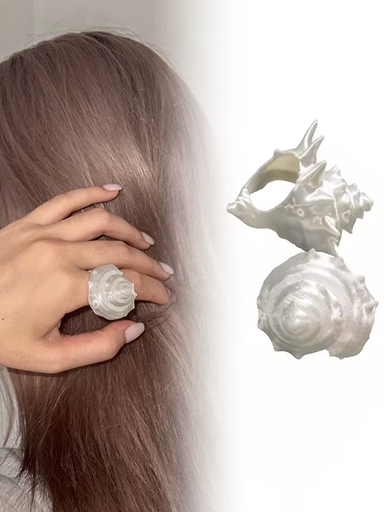 ZHUHE L'anneau conque de style rétro est un accessoire de bijoux parfait pour les femmes et un cadeau de fête pour leurs copines