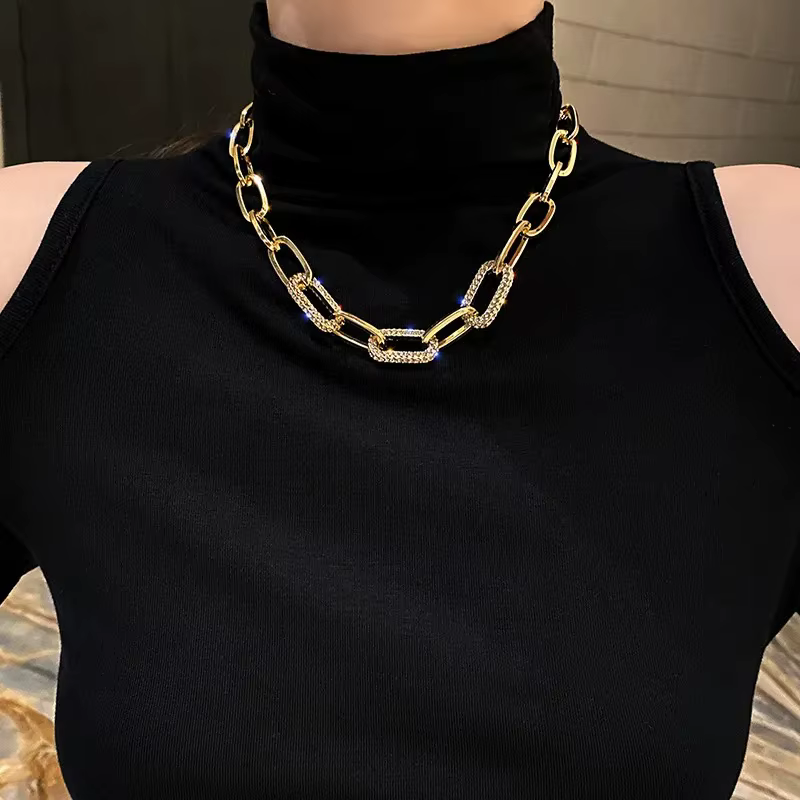 Collier chaîne épaisse exagérée pour femmes