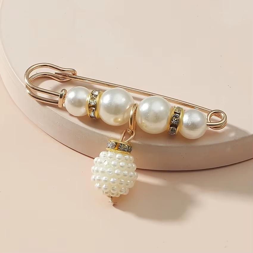 Ensemble de broches élégantes en fausses perles