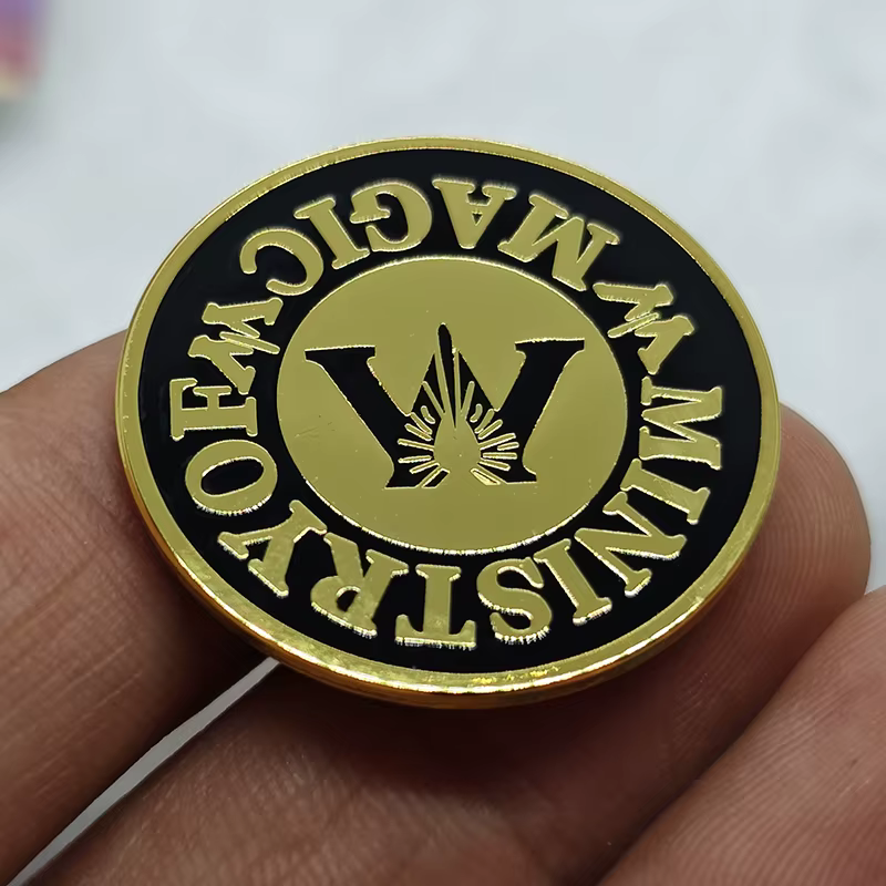 Ministère de la magie emblème magicien émail broche mignon Anime métal revers Badges pour sacs à dos broches mode bijoux cadeaux