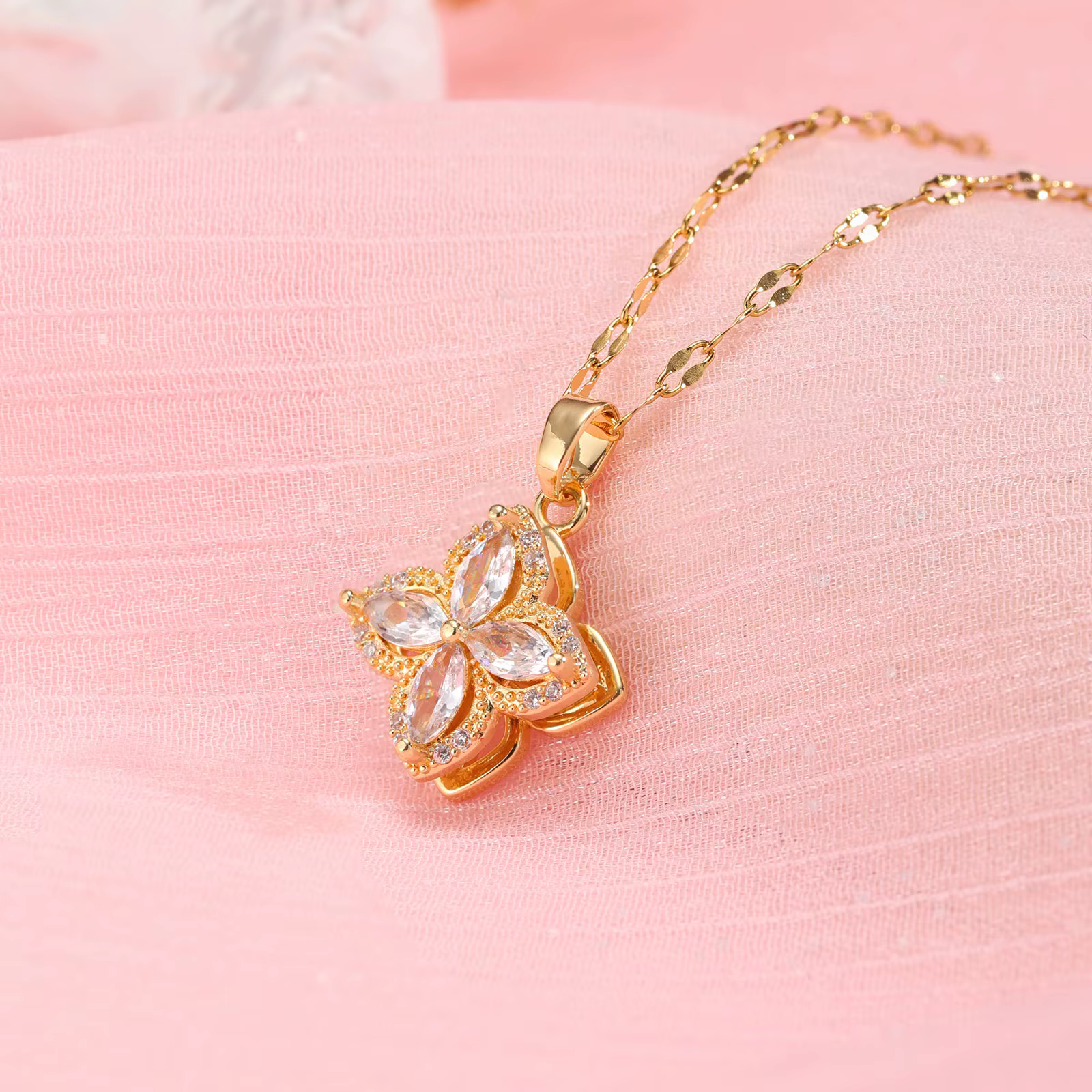 Collier chaîne de fleur de coeur de zircone d'acier inoxydable 316L