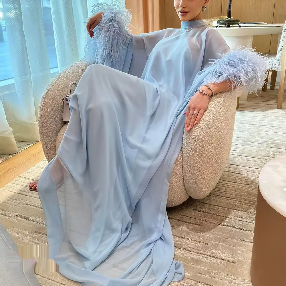 Robe de soirée en mousseline de soie bleu clair