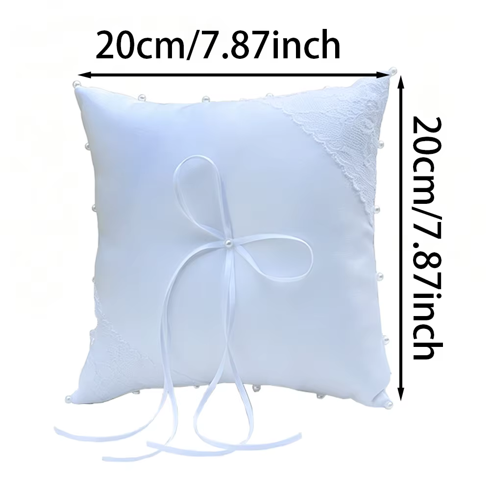 Coussin de mariage en satin et dentelle avec perles pour porte-alliances de la mariée