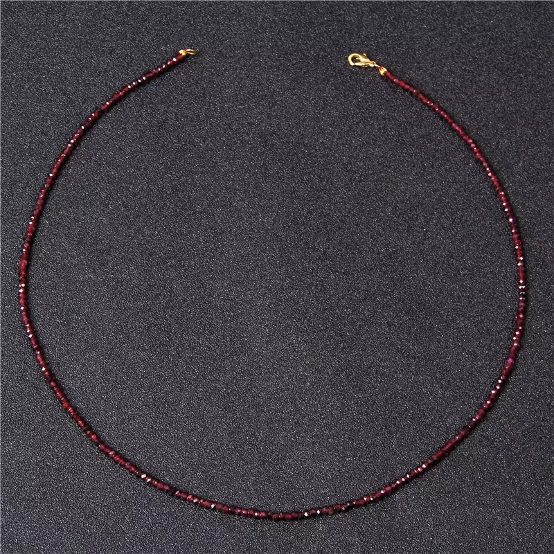 Collier perlé en pierre naturelle