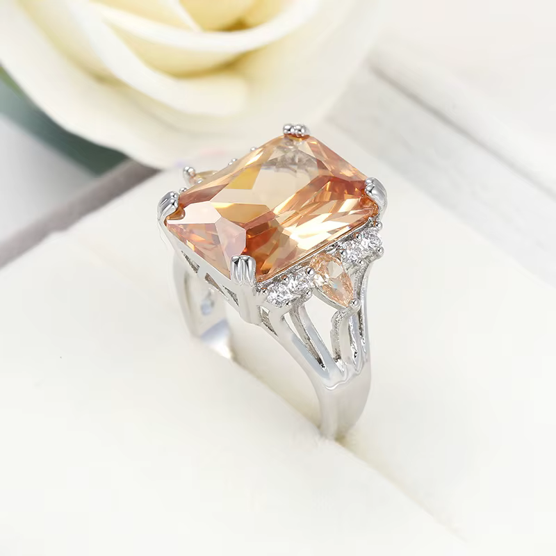Classique grand Champagne CZ bague en pierre