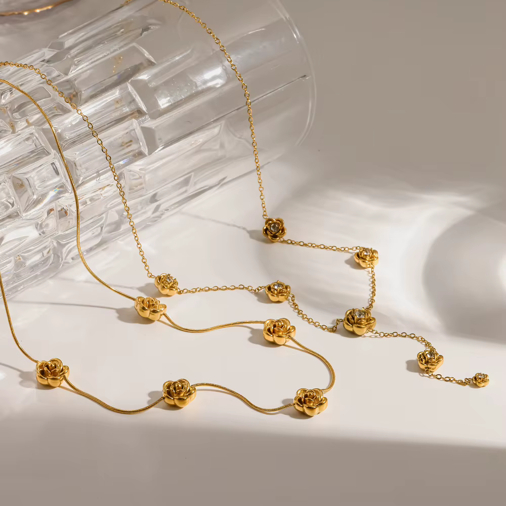 Collier de fleurs de rose vintage dorées en acier inoxydable 316L