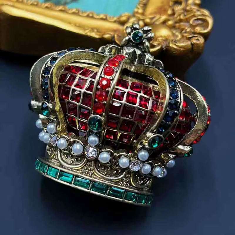 Broche de perles Vintage avec couronne de reine en strass, industrie lourde