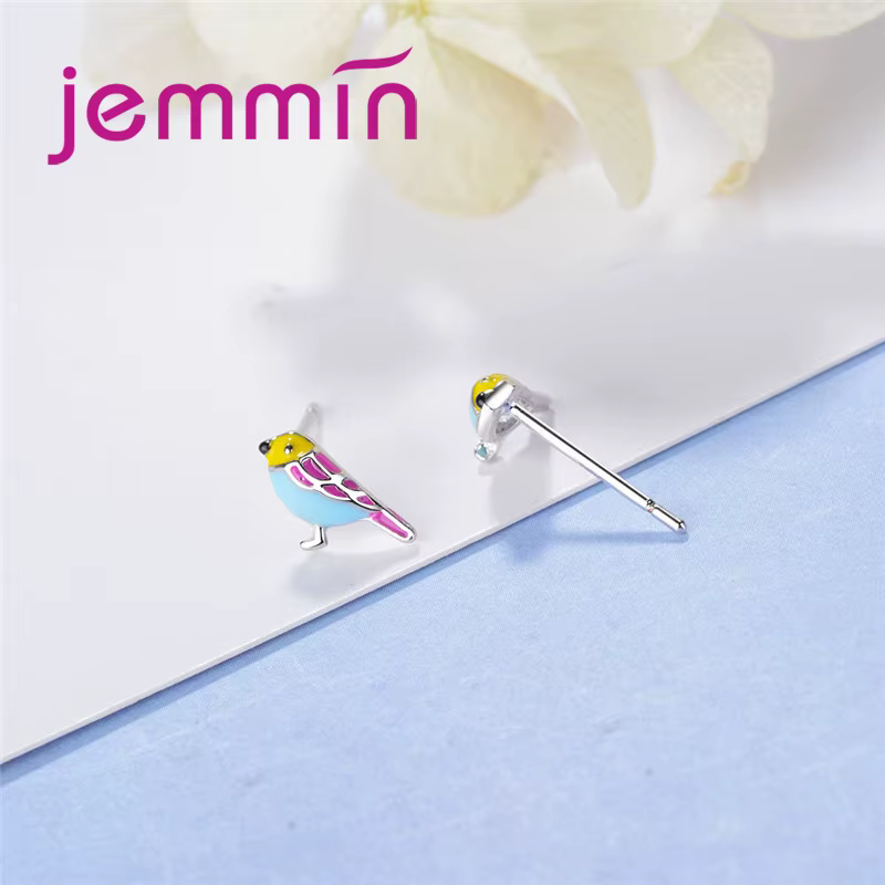 Nouveauté coloré oiseau conception femmes petites boucles d'oreilles à vendre mode 925 en argent Sterling Mini Style bijoux