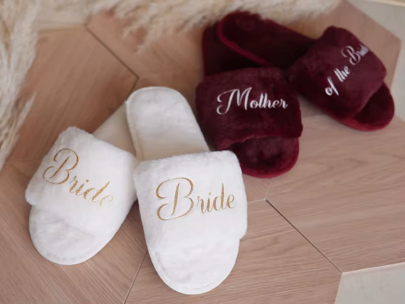 Pantoufles moelleuses personnalisées pour demoiselles d'honneur