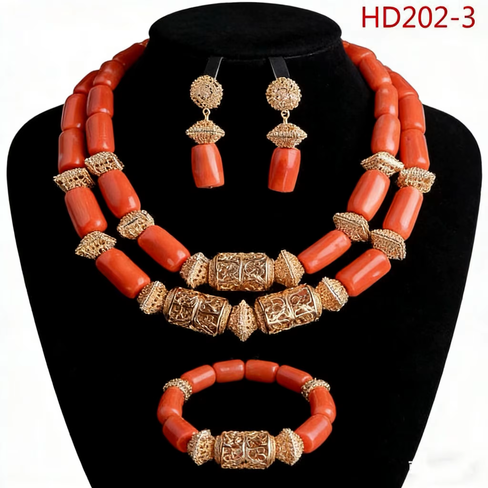 Ensemble de bijoux en perles de corail