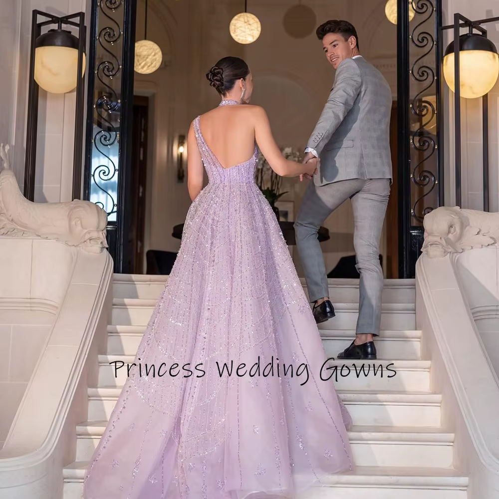 Robe de Soirée de Forme Trapèze à Col Licou et Dos aux