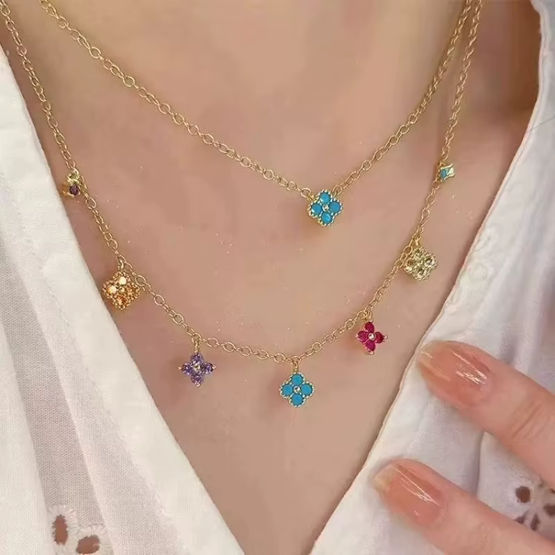 Ensemble de bijoux tendance 2026 - Design minimaliste de Clover