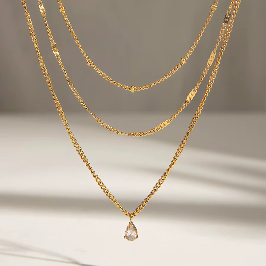 Zora minimalisme collier trois couches pour femme en acier inoxydable plaqué or 18 carats Zircon pendentif bijoux pour un usage quotidien